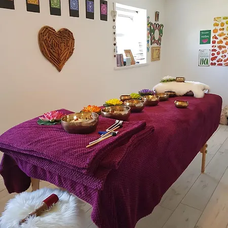 Butterfly Retreat - Private Getaway * Delvin