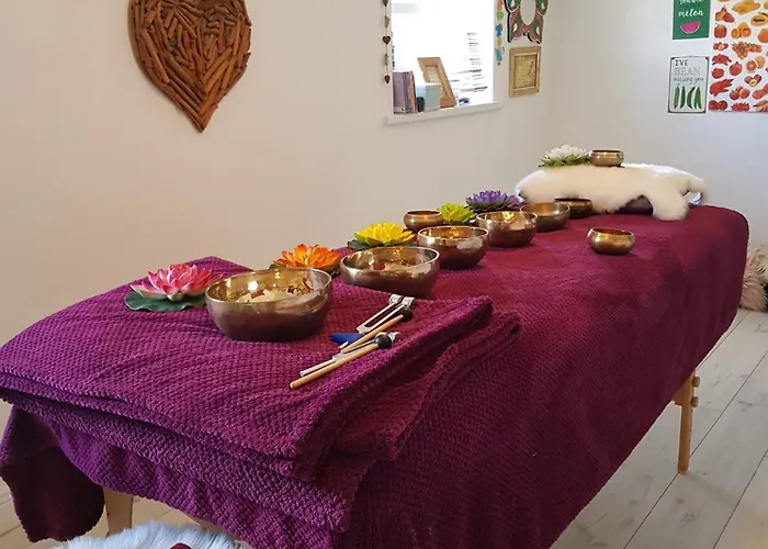 Butterfly Retreat - Private Getaway * Delvin