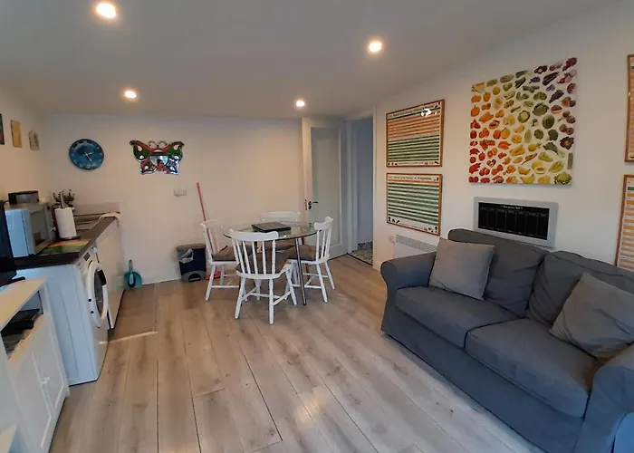 Butterfly Retreat - Private Getaway